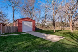 2203 Shannon Dr, Huntsville, TX 77320 - Photo 34