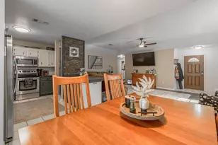 2203 Shannon Dr, Huntsville, TX 77320 - Photo 14