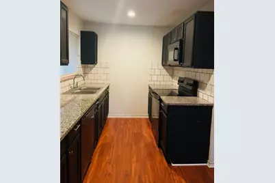 201 A&b W Mink St, Willis, TX 77378 - Photo 4