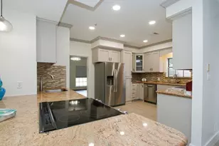 8006 Albin Ln, Houston, TX 77071 - Photo 20