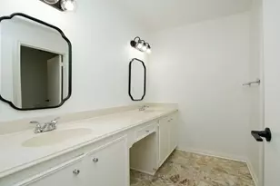 8006 Albin Ln, Houston, TX 77071 - Photo 44