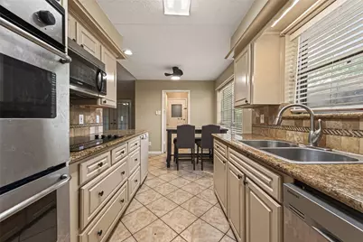 9854 Sagebark Drive, Houston, TX 77089 - Photo 16