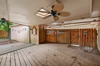 9854 Sagebark Drive, Houston, TX 77089 - Photo 32