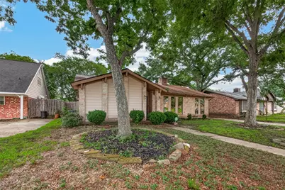 9854 Sagebark Drive, Houston, TX 77089 - Photo 2