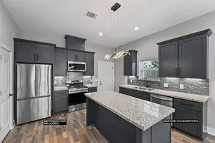 7704 Sealey St, Houston, TX 77088 - Photo 4