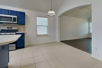 14 E Sage Creek Place, The Woodlands, TX 77382 - Photo 2