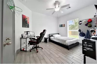 28402 Calaveras Creek Court, Houston, TX 77336 - Photo 22