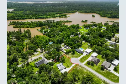 28402 Calaveras Creek Court, Houston, TX 77336 - Photo 34