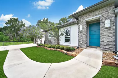 28402 Calaveras Creek Court, Houston, TX 77336 - Photo 8