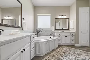 6015 Henry Hamlet Dr, Conroe, TX 77304 - Photo 30