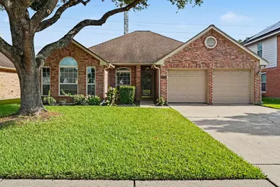 2004 Aberdeen Drive, League City, TX 77573 - Photo 1