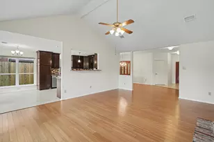2004 Aberdeen Dr, League City, TX 77573 - Photo 6