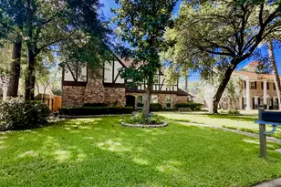 10723 Elmdale Dr, Houston, TX 77070 - Photo 2