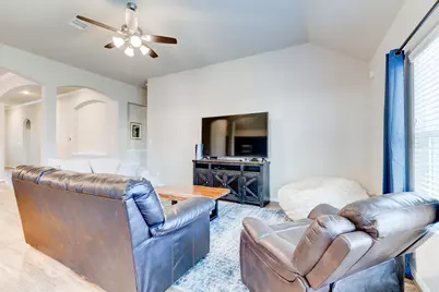 2513 Holly Laurel Manor, Conroe, TX 77304 - Photo 8