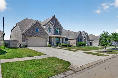 2047 Blackhawk Ridge Lane, Manvel, TX 77578 - Photo 2