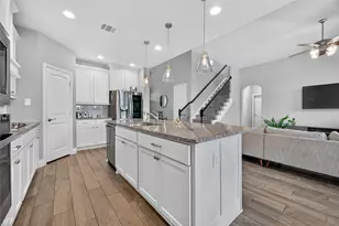 2047 Blackhawk Ridge Ln, Manvel, TX 77578 - Photo 10