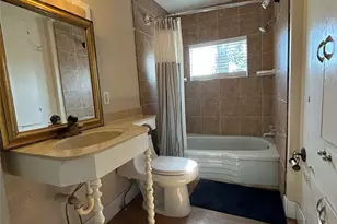 2918 46th St, Dickinson, TX 77539 - Photo 14