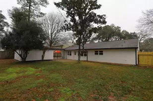511 Rosewood Dr, Shenandoah, TX 77381 - Photo 2