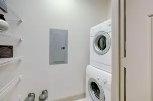 2401 S Gessner Rd, Houston, TX 77063 - Photo 12