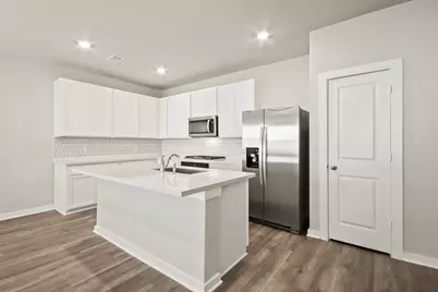 12311 Ridge Top Court, Conroe, TX 77304 - Photo 4