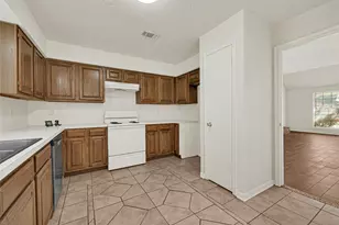 4910 Brownfields Ct, Houston, TX 77066 - Photo 8