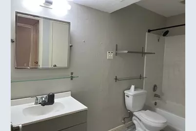 2120 El Paseo Street #620, Houston, TX 77054 - Photo 8