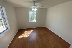 7936 Grove Ridge Dr, Houston, TX 77061 - Photo 12