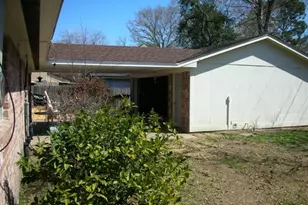 2034 Western Village Ln, Houston, TX 77043 - Photo 2