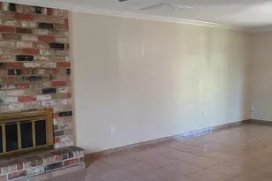 2034 Western Village Ln, Houston, TX 77043 - Photo 8