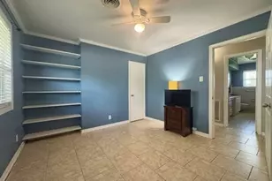 509 Light St, Anahuac, TX 77514 - Photo 12