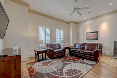 311 Calle Sevilla Place, Houston, TX 77007 - Photo 2