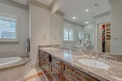 311 Calle Sevilla Place, Houston, TX 77007 - Photo 24
