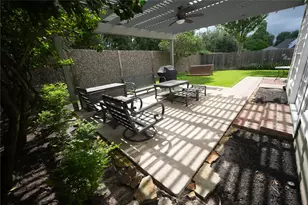 322 Lakeside Blvd, Sugar Land, TX 77478 - Photo 22