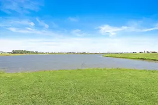 11915 S Pavillion Dr, Mont Belvieu, TX 77523 - Photo 46