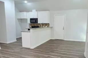 4431 Stassen St, Houston, TX 77051 - Photo 6