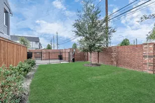 755 Strawberry Pines Ct, Houston, TX 77009 - Photo 50