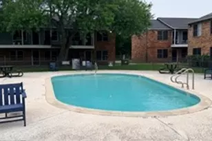 2101 Mustang Rd, Alvin, TX 77511 - Photo 8