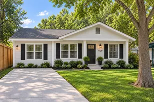 1720 W Sidnor St, Alvin, TX 77511 - Photo 2