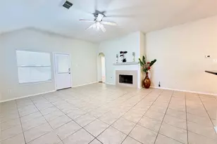 20118 Longheath Ct, Richmond, TX 77407 - Photo 2