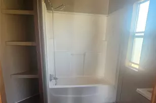 1423 Prosperity St, El Campo, TX 77437 - Photo 8