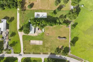 2257 County Rd 529, Alvin, TX 77511 - Photo 1