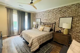 51 N Wooded Brook Cir, The Woodlands, TX 77382 - Photo 14
