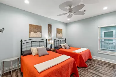 1317 Emerald Drive, Crystal Beach, TX 77650 - Photo 20