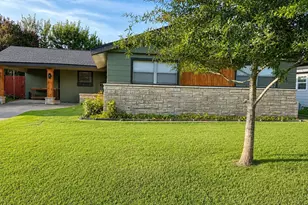1008 Wright Blvd, Baytown, TX 77520 - Photo 2