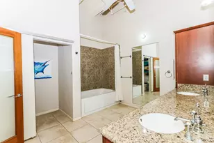 705 Main St, Houston, TX 77002 - Photo 16