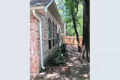 14 Tethered Vine Place, The Woodlands, TX 77382 - Photo 16