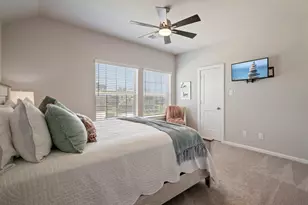 9715 Migrant Hawker Ct, Conroe, TX 77385 - Photo 32