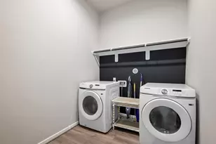 9715 Migrant Hawker Ct, Conroe, TX 77385 - Photo 10