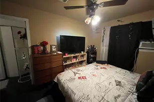 13026 Glenwyck St, Houston, TX 77045 - Photo 20