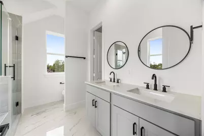 947 Green Meadow Street #B, Houston, TX 77091 - Photo 12